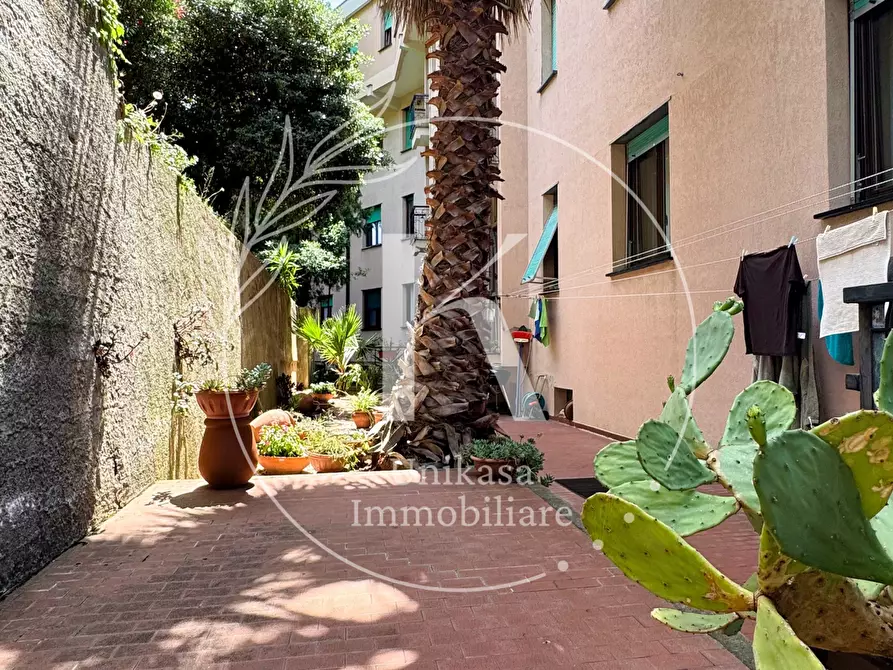 Immagine 33 di Pentalocale in vendita  in Via Rusca 37 a Savona
