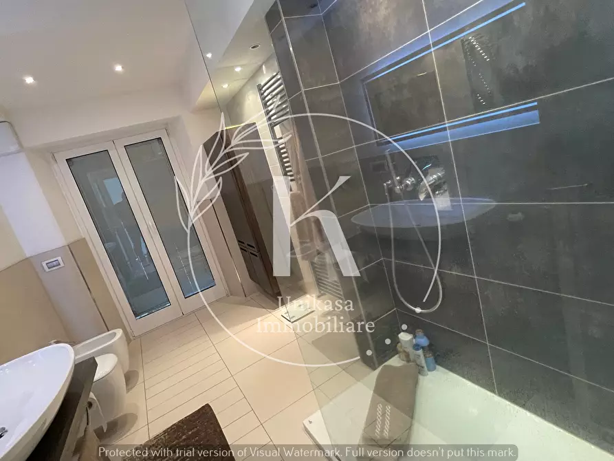 Immagine 55 di Attico in vendita  in Via Paleocapa a Savona