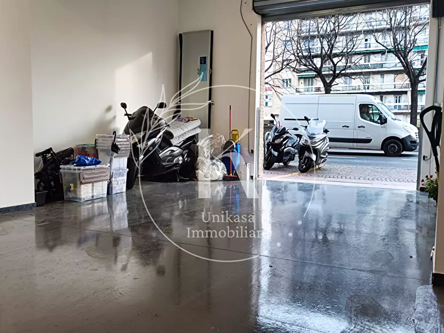 Immagine 12 di Garage in vendita  in Corso Viglienzoni 24 a Savona