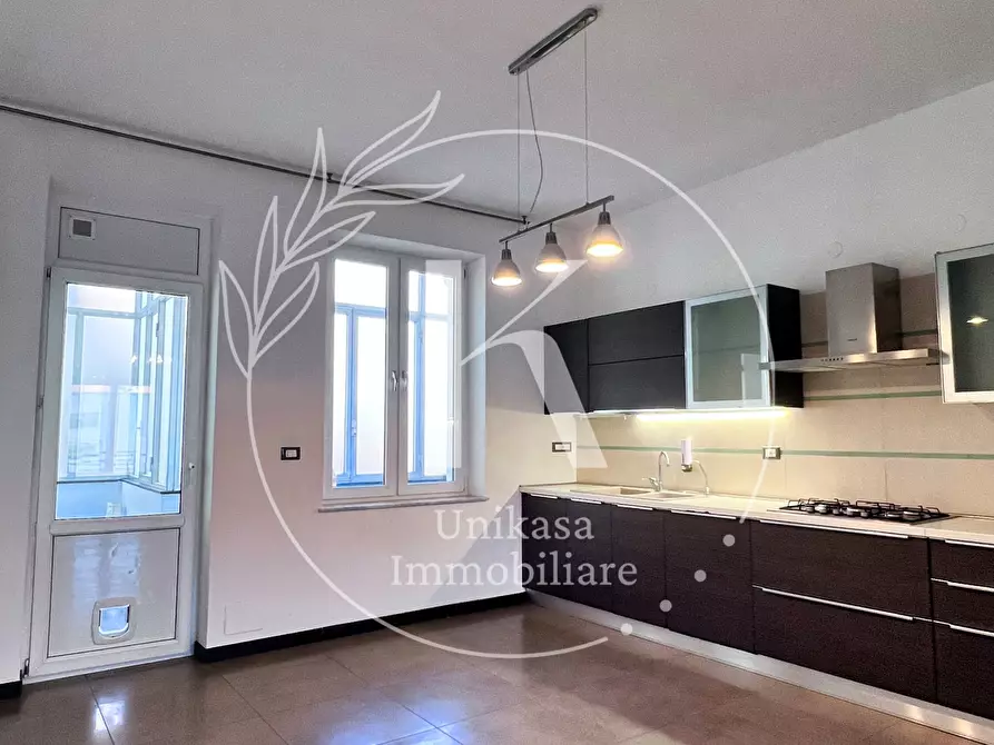 Immagine 28 di Pentalocale in vendita  in Piazza Aurelio Saffi a Savona