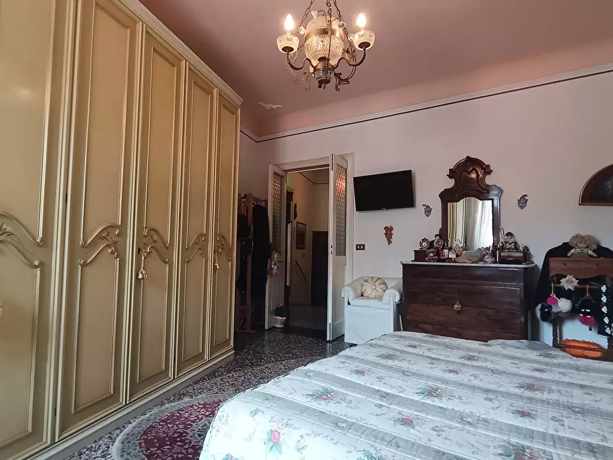 Immagine 20 di Quadrilocale in vendita  in Piazza dei Consoli a Savona