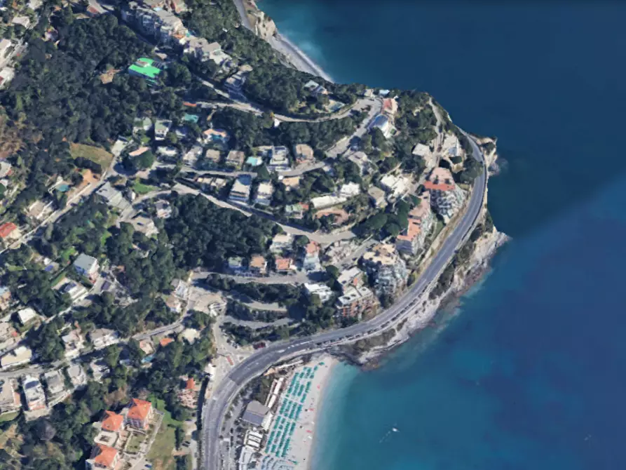 Immagine 7 di Casa semindipendente in vendita  a Bergeggi