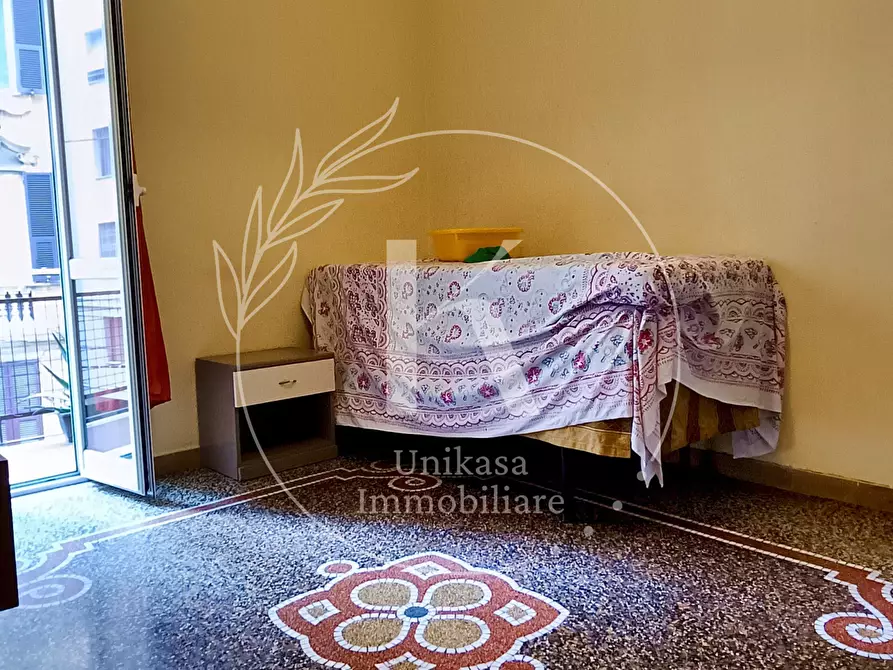 Immagine 16 di Pentalocale in vendita  in Via Santorre di Santarosa 3 a Savona