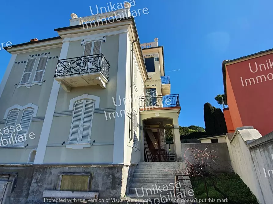 Immagine 25 di Villa in vendita  in Via Loreto a Savona