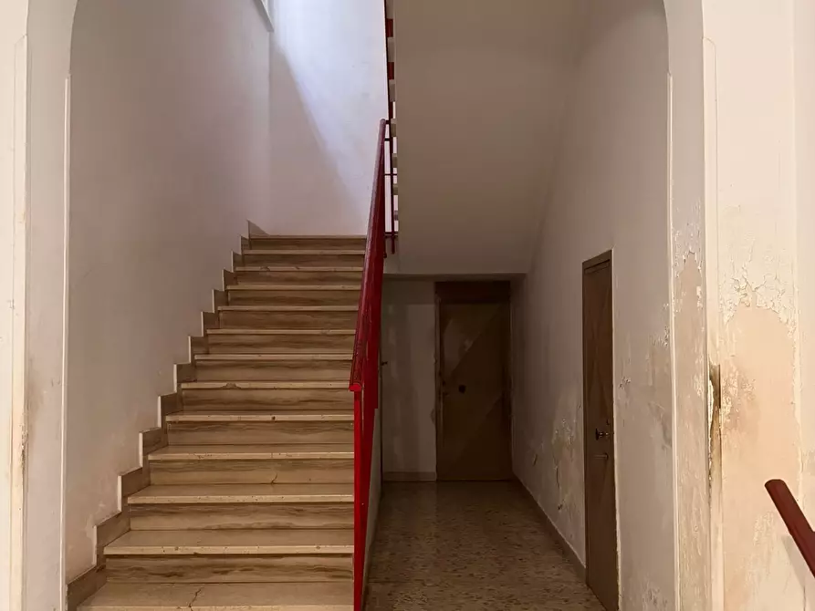 Immagine 4 di Appartamento in vendita  in Via F. Monsignor Tamborrino a Ostuni