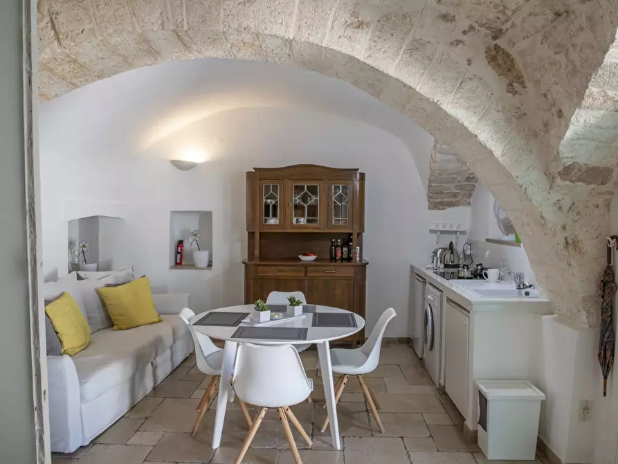 Immagine 5 di Casa indipendente in vendita  in Via de Landria Balsamo 6 a Ostuni