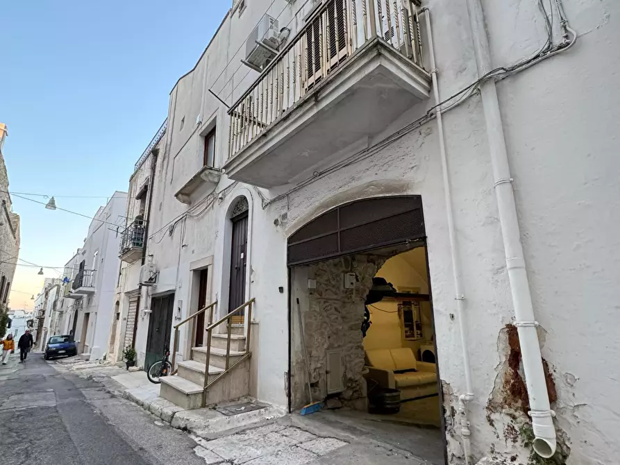 Immagine 1 di Casa indipendente in vendita  in Via Matteo Renato Imbriani a Ostuni