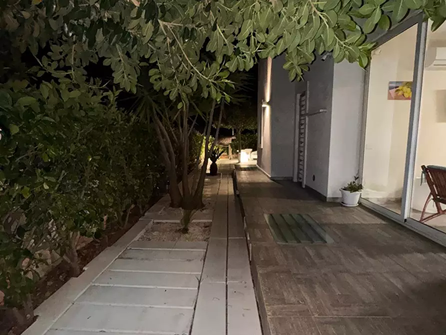 Immagine 8 di Villa in vendita  in diana marina a Ostuni