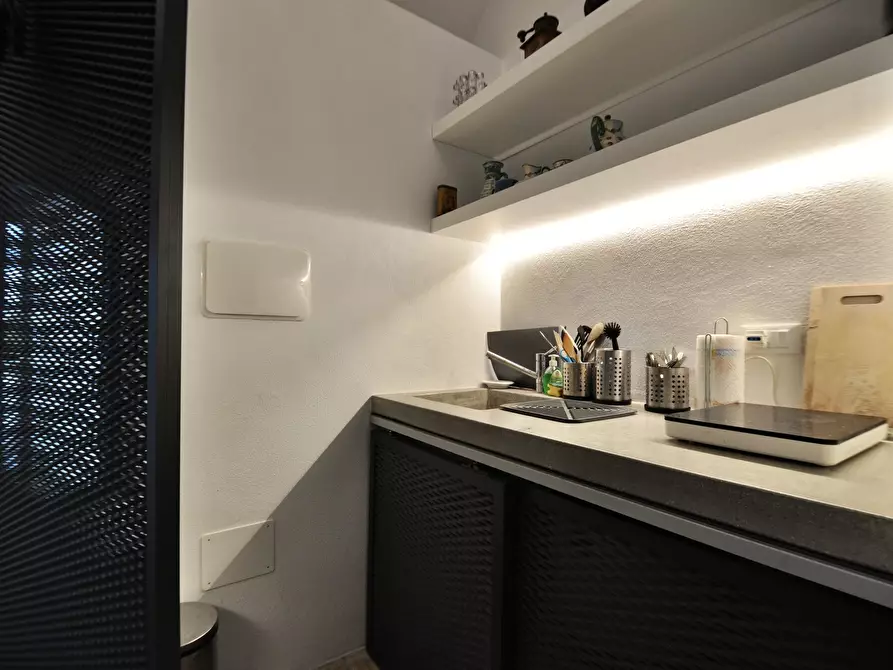 Immagine 9 di Casa indipendente in vendita  in VICO PERGOLA a Ostuni