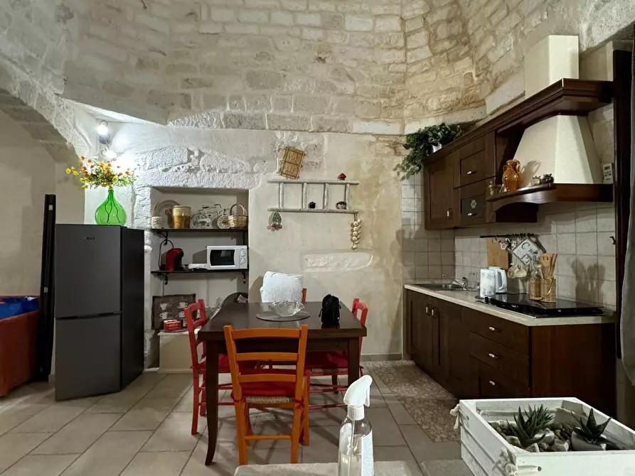 Immagine 24 di Casa indipendente in vendita  in Via Roma a Ostuni