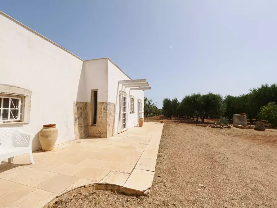 Immagine 11 di Rustico / casale in vendita  in Via Papa Giovanni XXIII a Ostuni