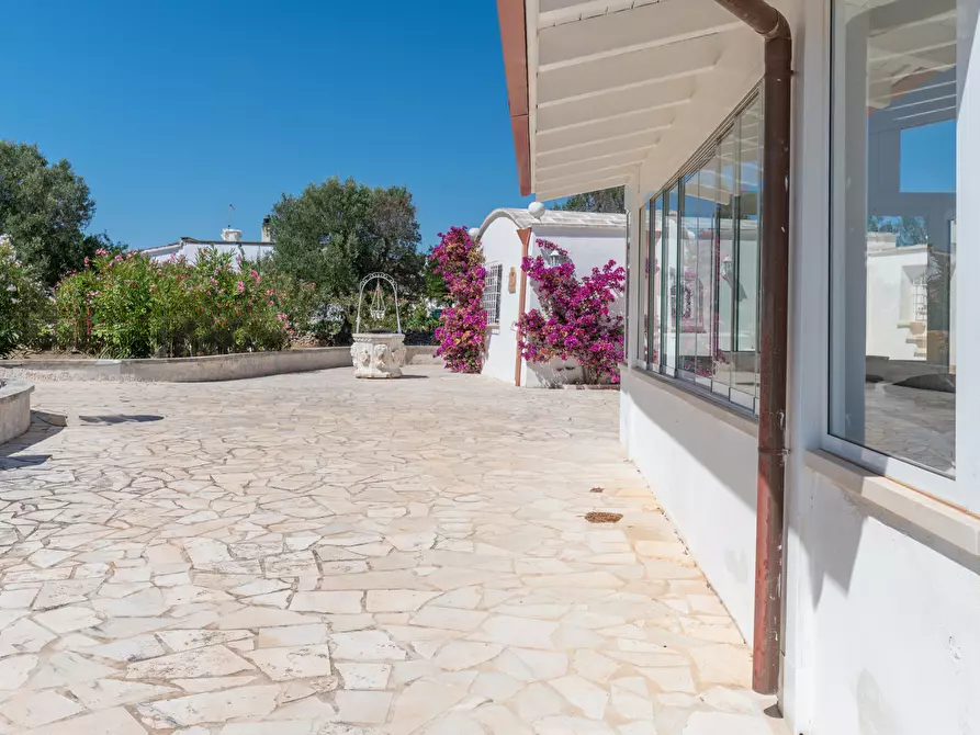 Immagine 33 di Villa in vendita  in contrada san benedetto a Ostuni