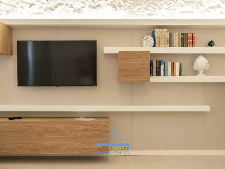 Immagine 5 di Palazzo in vendita  in Via Luca Mindelli a Ostuni