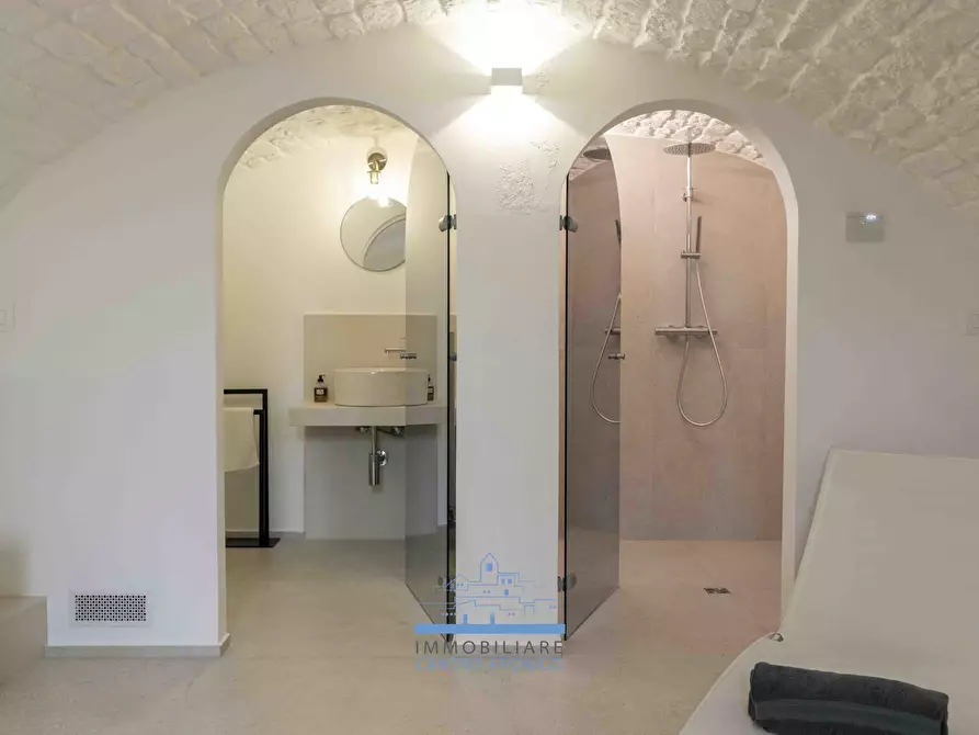 Immagine 14 di Palazzo in vendita  in Via Luca Mindelli a Ostuni