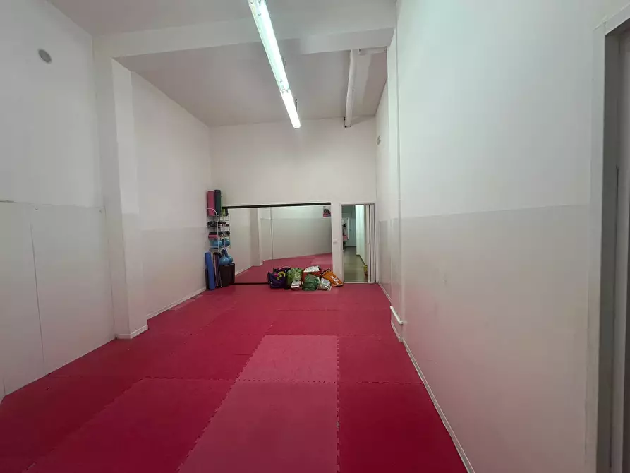 Immagine 25 di Bilocale in vendita  in Corso Giuseppe Mazzini a Ostuni