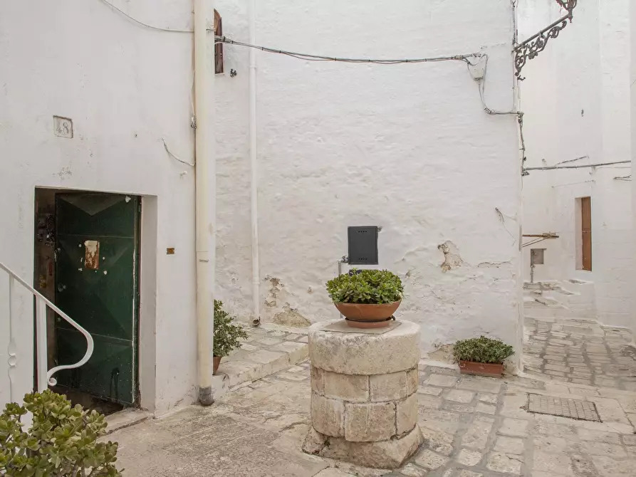 Immagine 1 di Casa indipendente in vendita  in Via Alfonso Giovine 14 a Ostuni