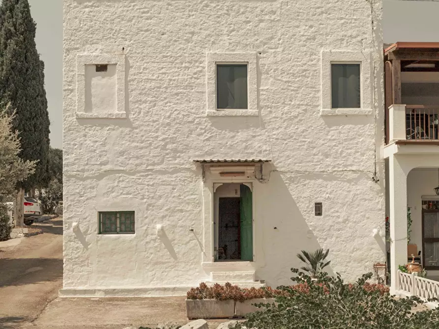 Immagine 1 di Villa in vendita  in CONTRADA VALLEGNA SNC a Ostuni