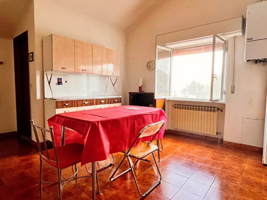 Immagine 3 di Appartamento in vendita  in Via Montà 18 a Urbe