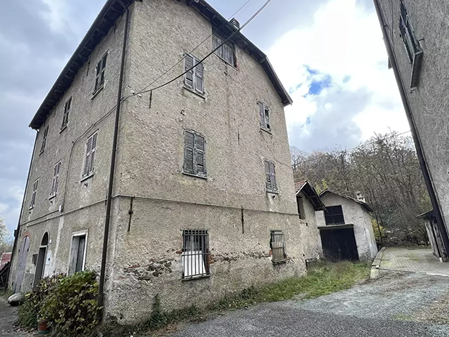 Immagine 5 di Porzione di casa in vendita  in SP334 9 a Sassello