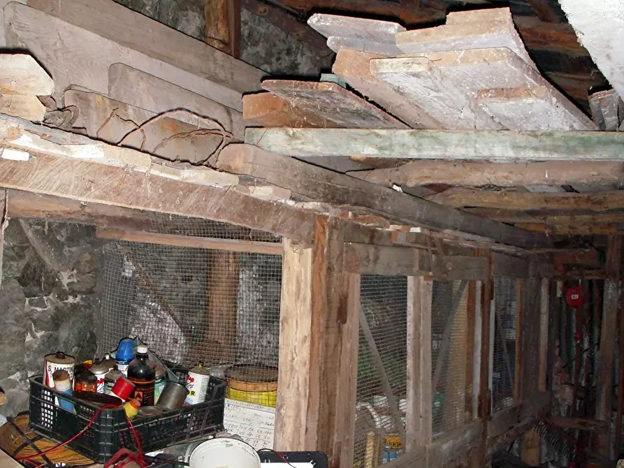 Immagine 21 di Porzione di casa in vendita  in magrania a Albisola Superiore