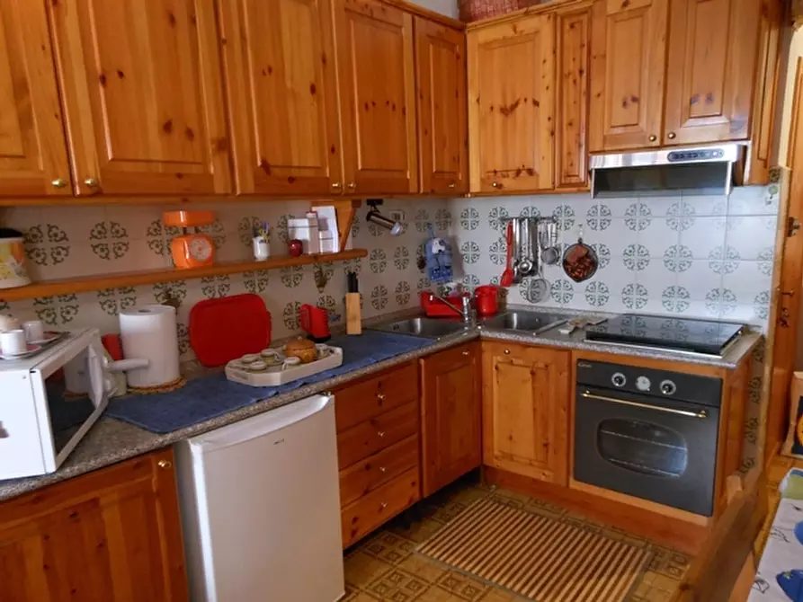 Immagine 5 di Appartamento in vendita  a Urbe