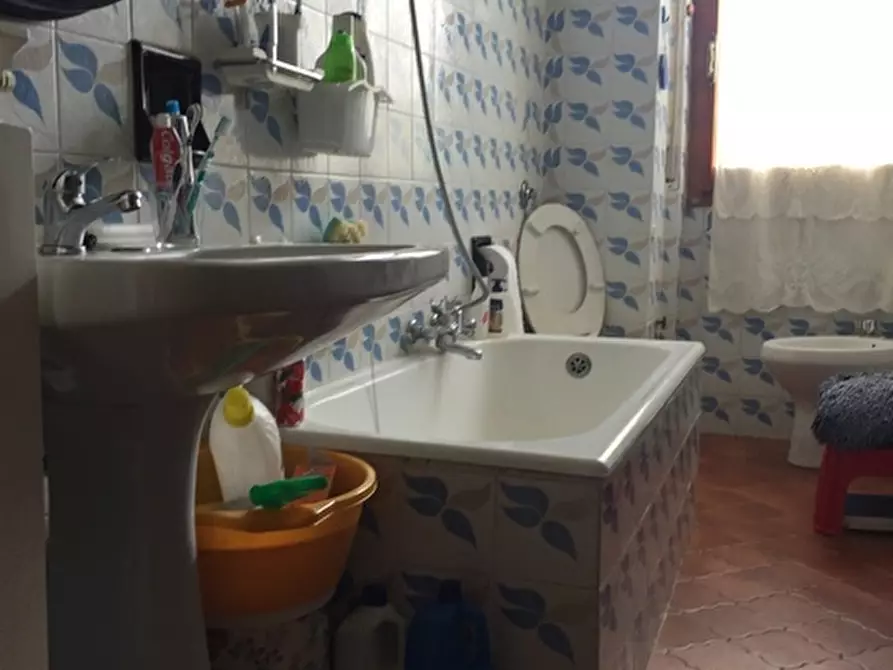 Immagine 5 di Appartamento in vendita  in via Vara Inferiore 10/6 a Urbe