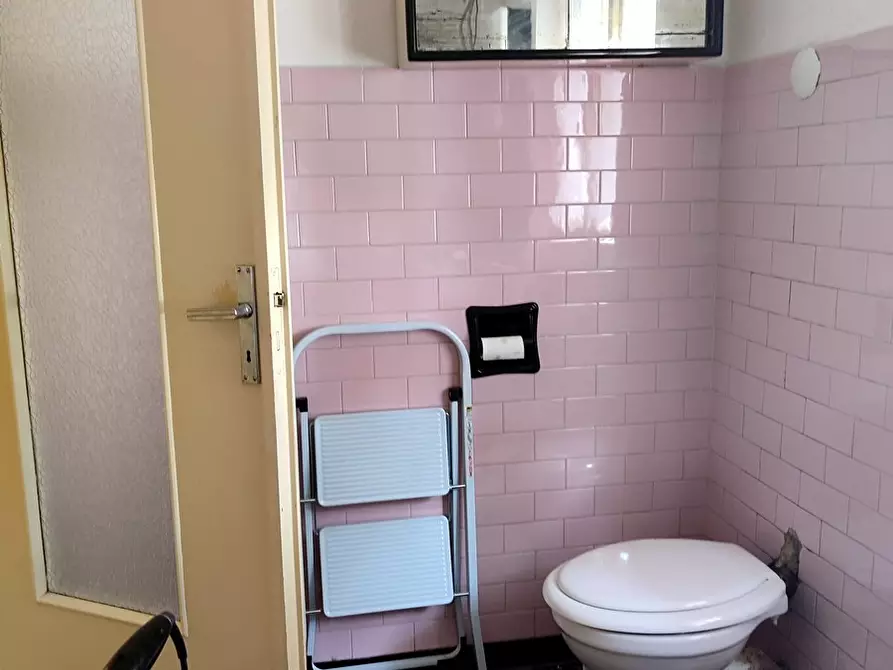 Immagine 17 di Porzione di casa in vendita  in Via Stefano Ramorino 16 a Urbe