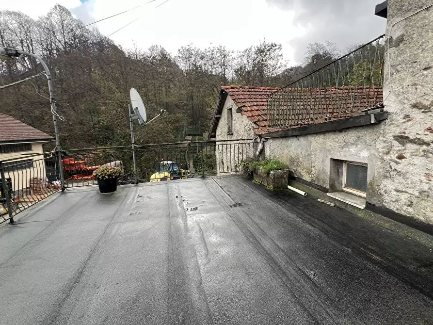 Immagine 10 di Porzione di casa in vendita  in SP334 9 a Sassello