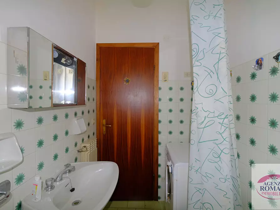 Immagine 11 di Appartamento in vendita  a Urbe