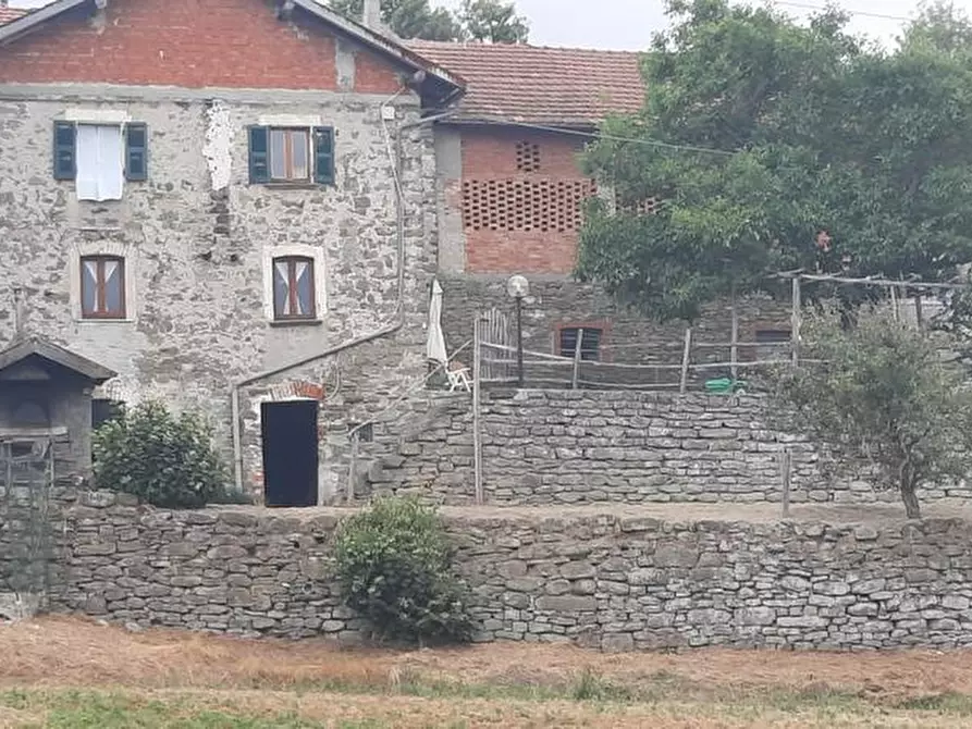 Immagine 21 di Rustico / casale in vendita  in Via Roma 50 a Mioglia