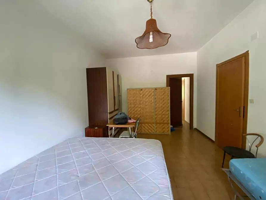 Immagine 10 di Appartamento in vendita  a Urbe