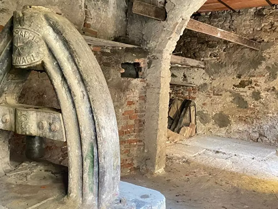 Immagine 39 di Porzione di casa in vendita  a Sassello