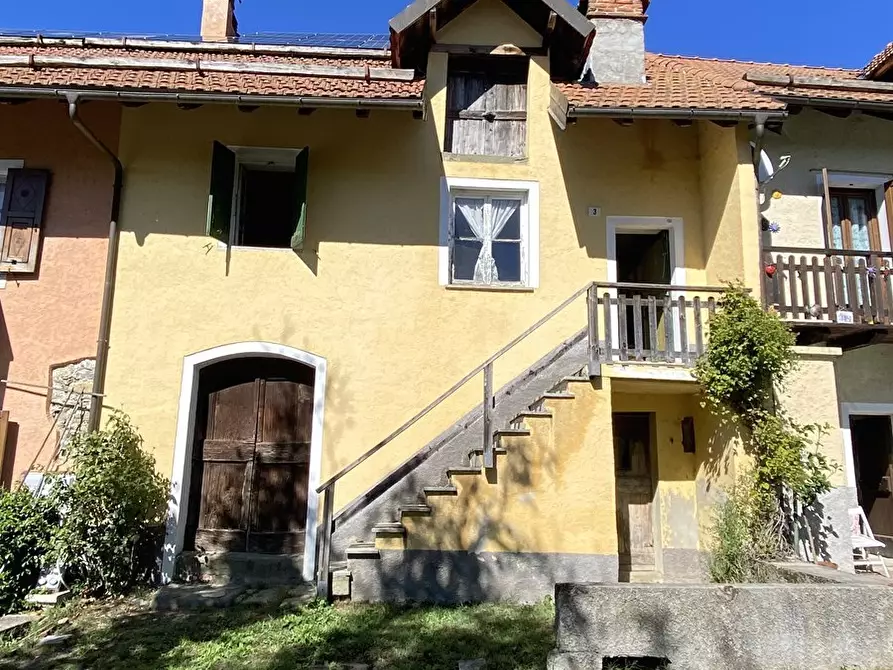 Immagine 1 di Porzione di casa in vendita  in Località Piano 3 a Sassello