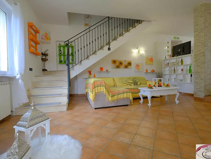 Immagine 22 di Villa in vendita  in Battaglia 56 a Mioglia