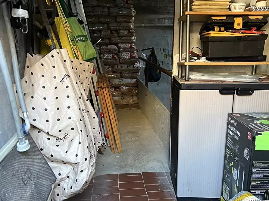 Immagine 33 di Appartamento in vendita  in SP49 41 a Urbe