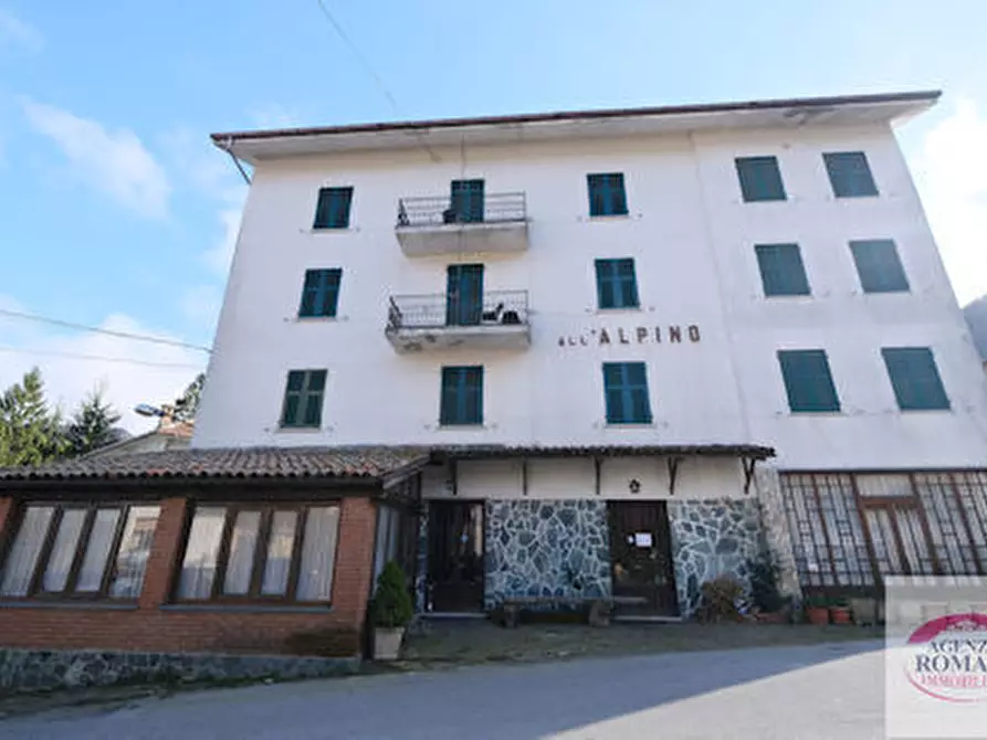Immagine 1 di Palazzo in vendita  in Via Stefano Ramorino 14 a Urbe