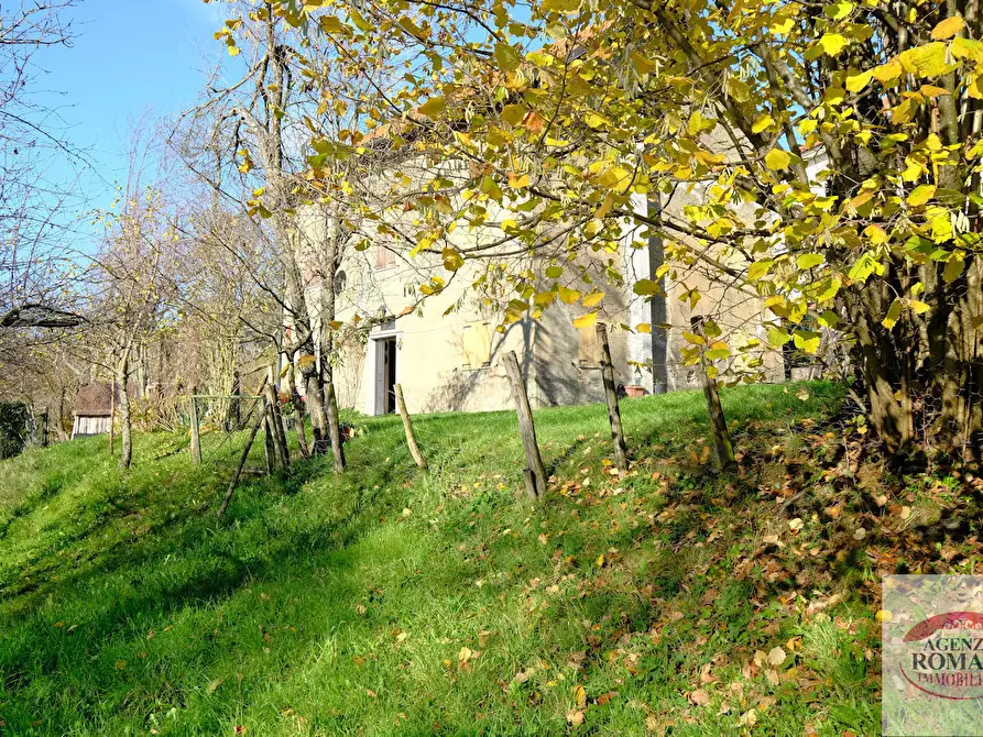 Immagine 3 di Rustico / casale in vendita  a Urbe