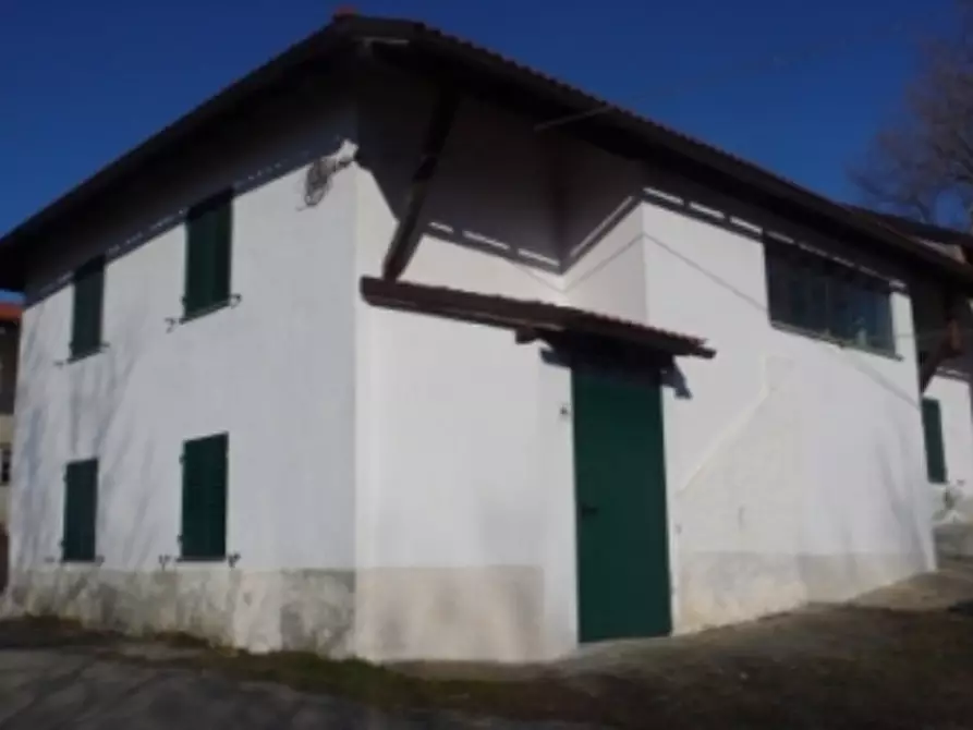 Immagine 1 di Porzione di casa in vendita  a Giusvalla