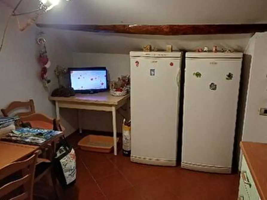 Immagine 3 di Pentalocale in vendita  in Via Ursone da Sestri 16 a Genova