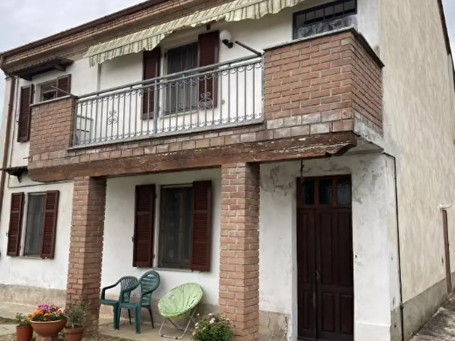Immagine 1 di Casa bifamiliare in vendita  in Via Piacenza 159 a Alessandria