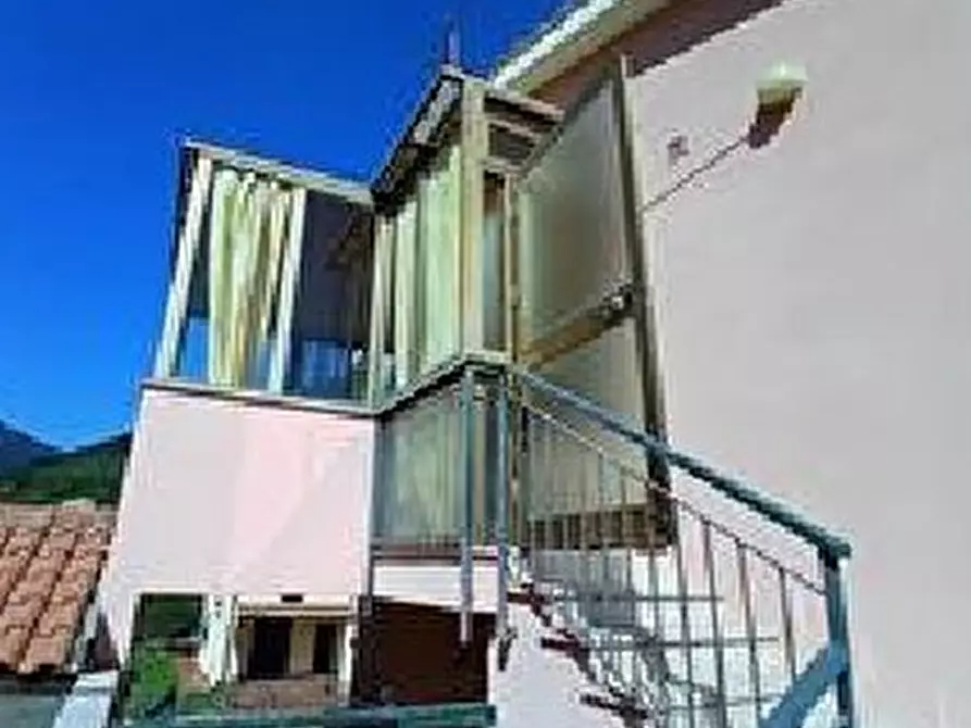 Immagine 9 di Trilocale in vendita  in Via dei Prati 14 a Toirano