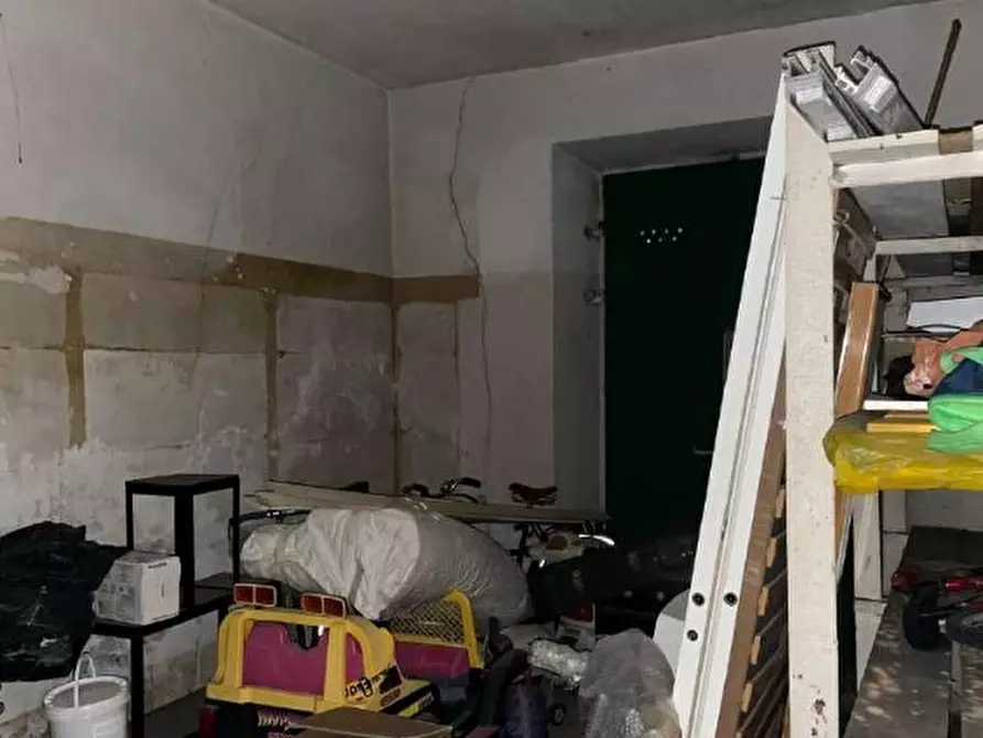 Immagine 3 di Magazzino in vendita  in Via Piacenza 371 a Chiavari