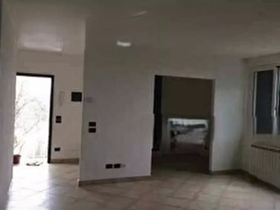 Immagine 3 di Pentalocale in vendita  in Via Caduti di Nassirya 14 a Capriata D'orba