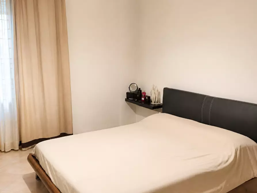 Immagine 4 di Quadrilocale in vendita  in Via Genova 488/D a La Spezia