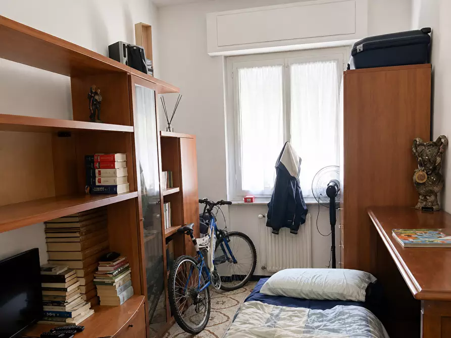Immagine 4 di Pentalocale in vendita  in Via Napoli 78 a Genova