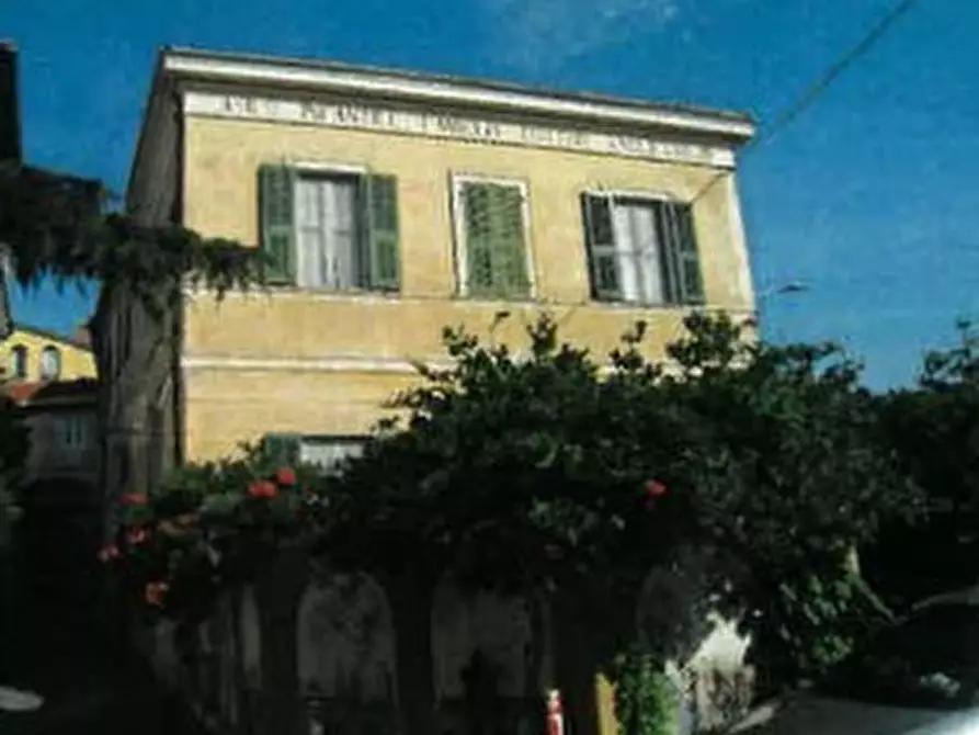 Immagine 1 di Attività commerciale in vendita  in Via Edmondo de Amicis 14 a Imperia