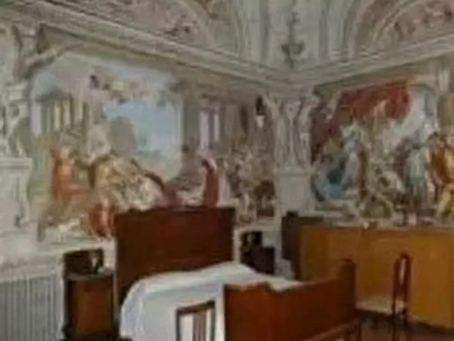 Immagine 2 di Pentalocale in vendita  in Via Felice Cascione 30 a Imperia