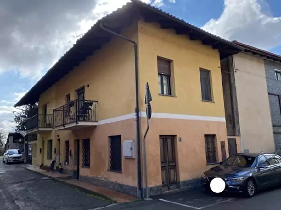 Immagine 1 di Porzione di casa in vendita  in Via Umberto I 16 a Rovasenda