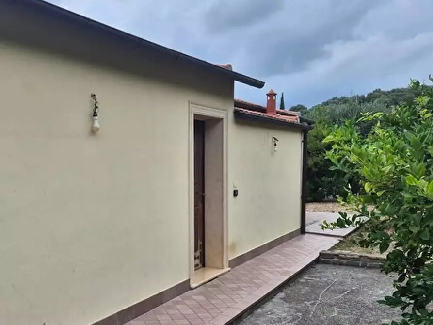 Immagine 4 di Villa in vendita  in Salita Costarossa 61 a Imperia
