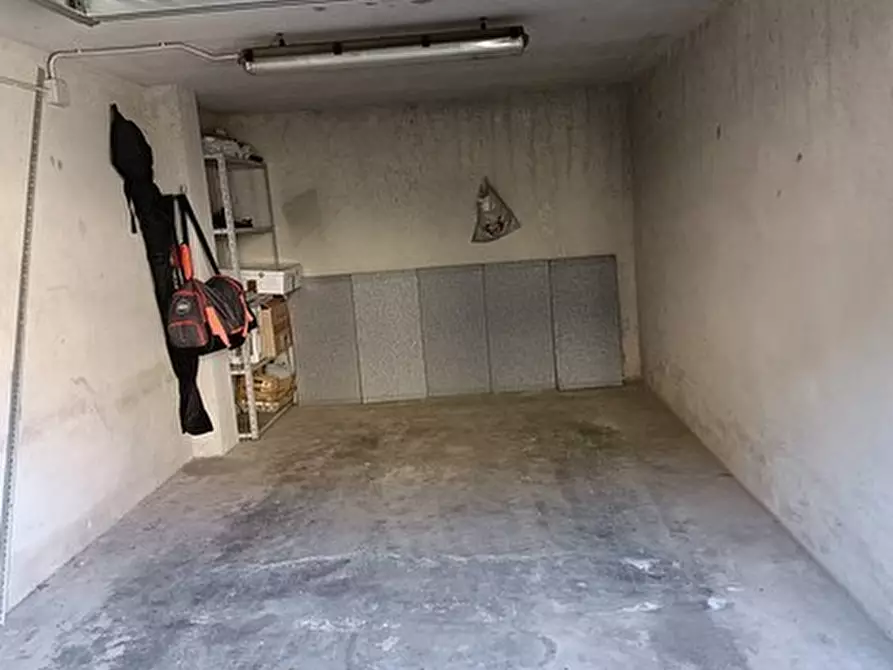 Immagine 10 di Pentalocale in vendita  in Via Rigolfo 13B a Trofarello